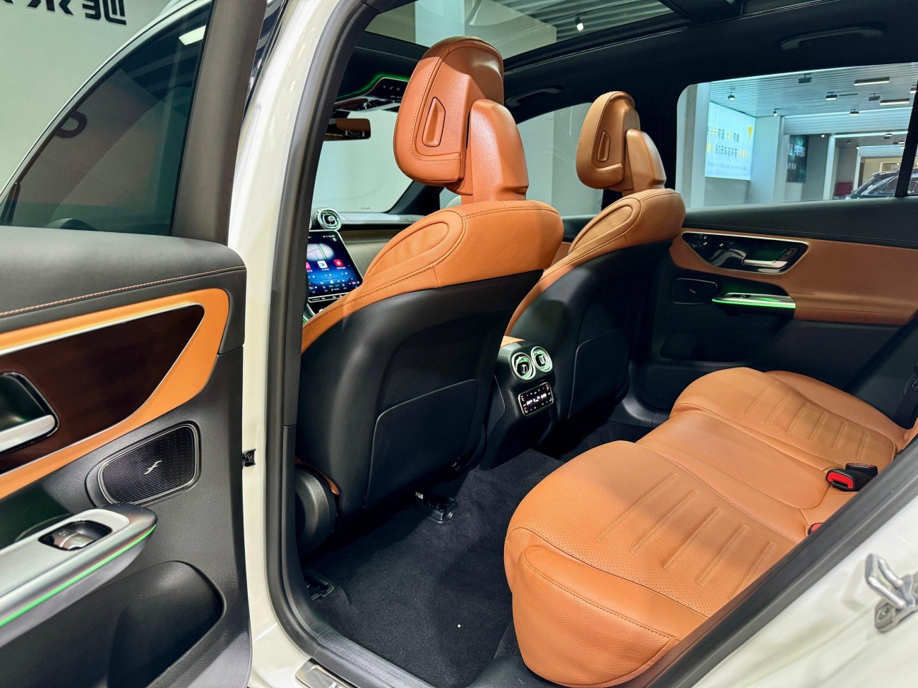 Mercedes-Benz GLC 300 L 2025