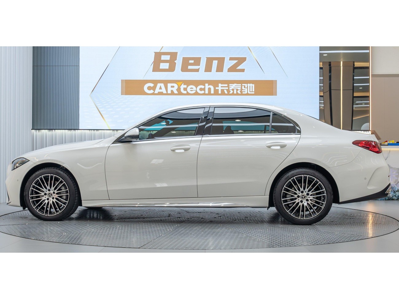 Mercedes-Benz C 260 L 2025