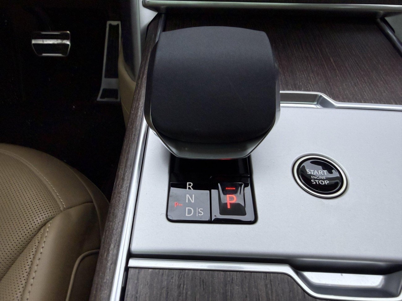 Land Rover Range Rover 2025
