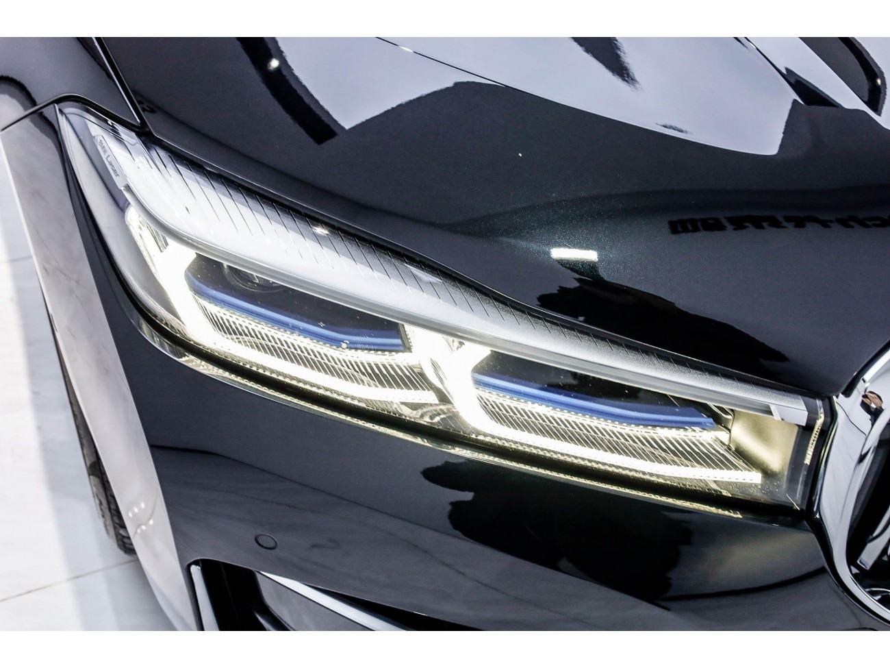 BMW 760Li 2021
