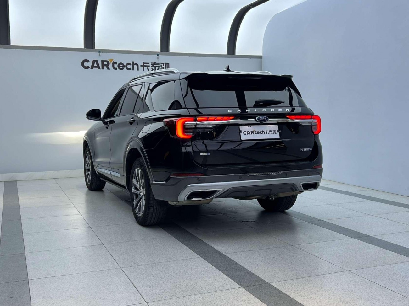 Ford Explorer 2024