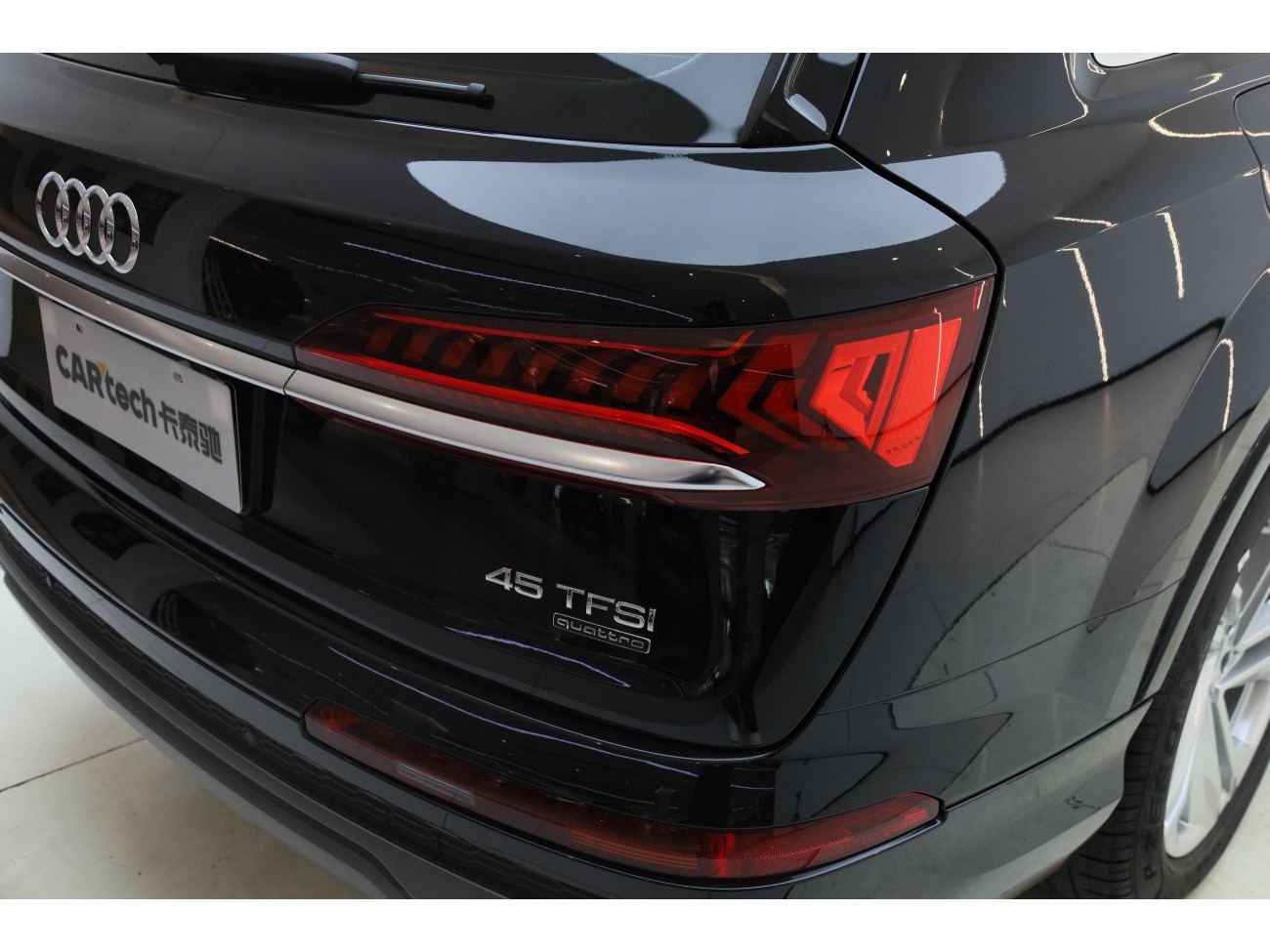 Audi Q7 45 TFSI 2023