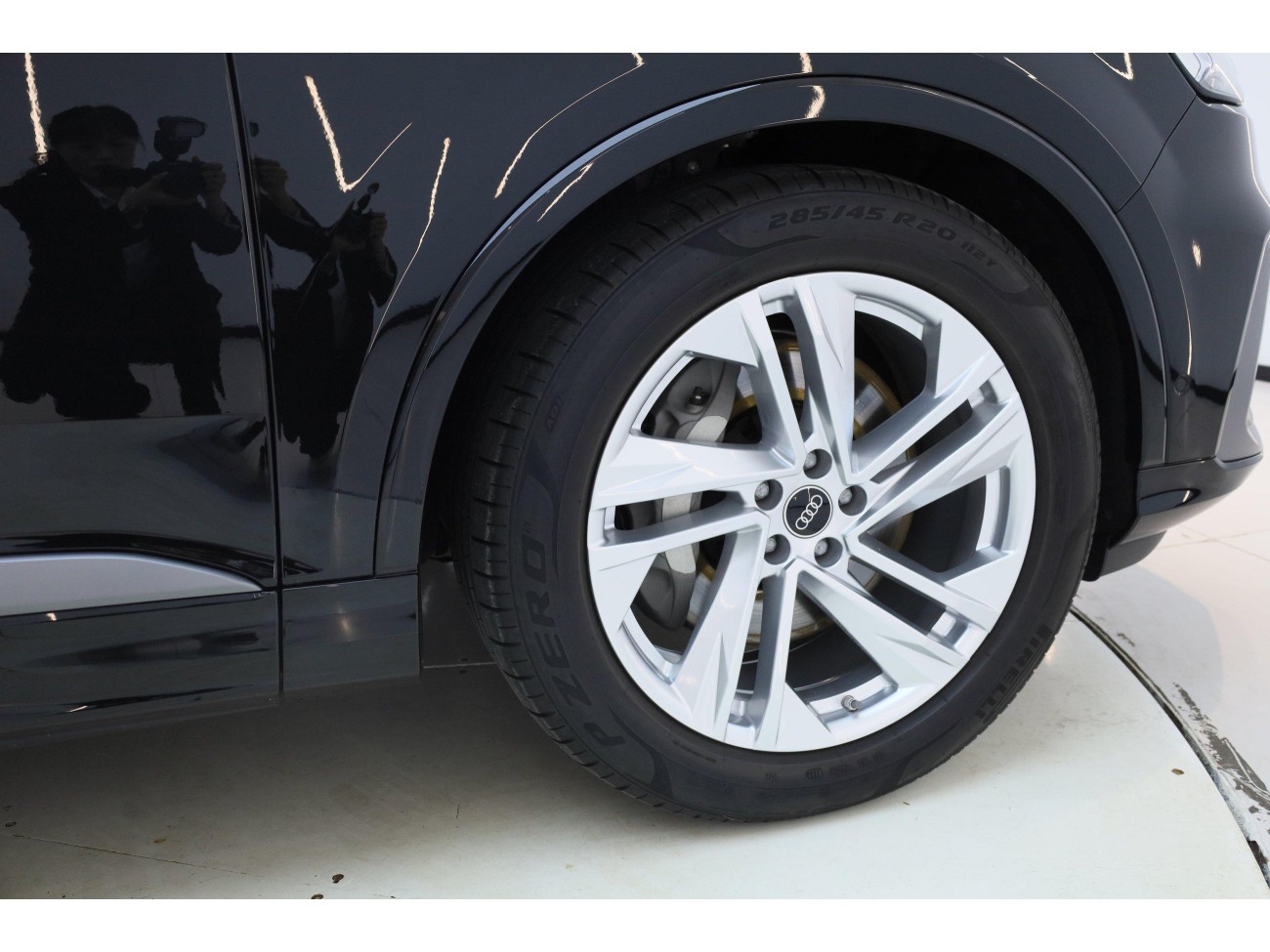 Audi Q7 45 TFSI 2023