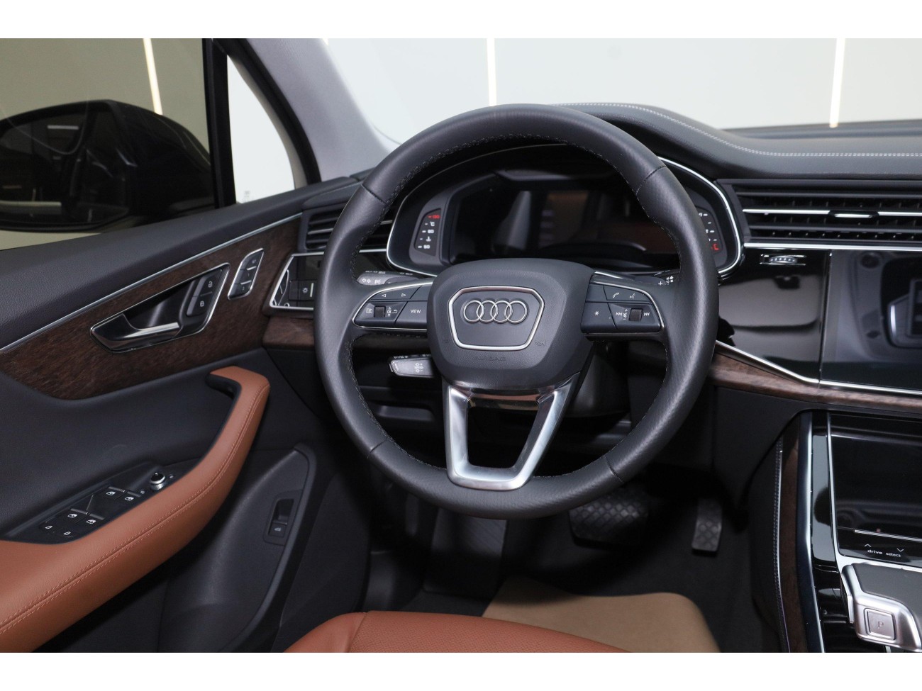 Audi Q7 45 TFSI 2023