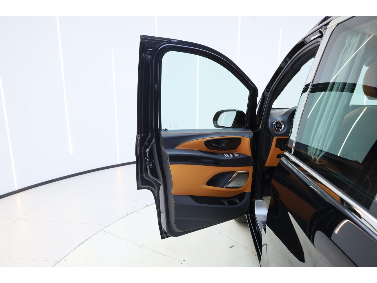 Mercedes-Benz 2023 2024