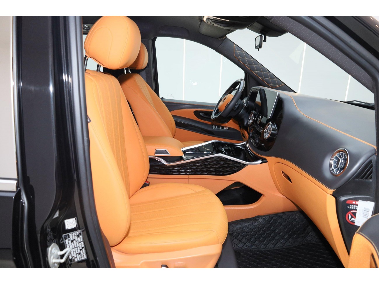 Mercedes-Benz 2023 2024