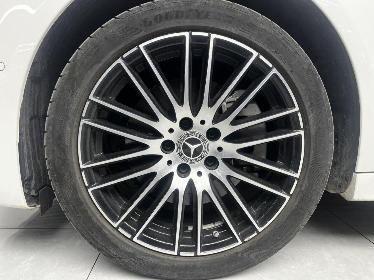 Mercedes-Benz C 260 L 2023