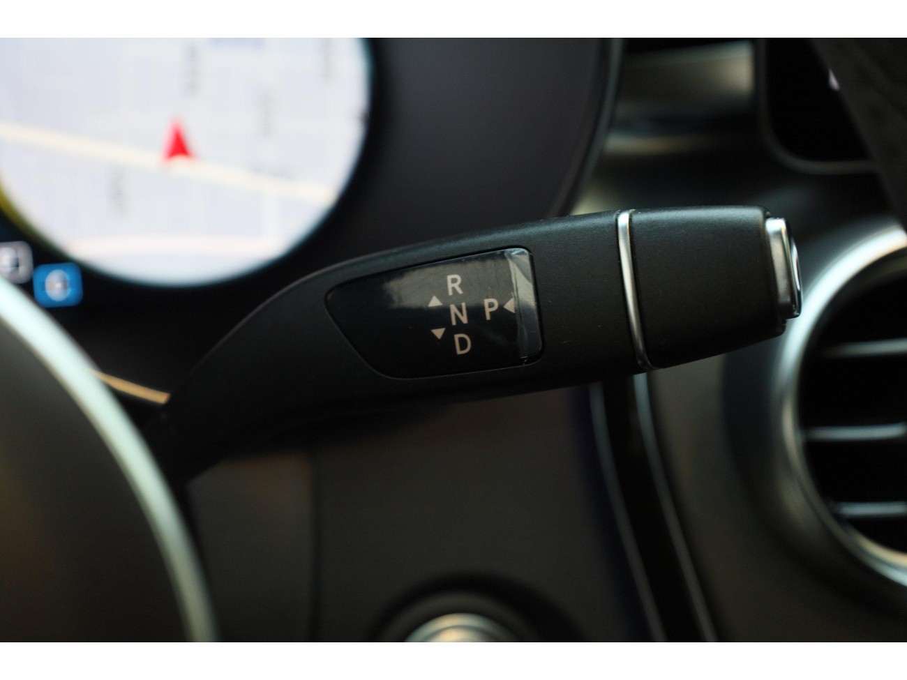 Mercedes-Benz GLC 260 L 2021