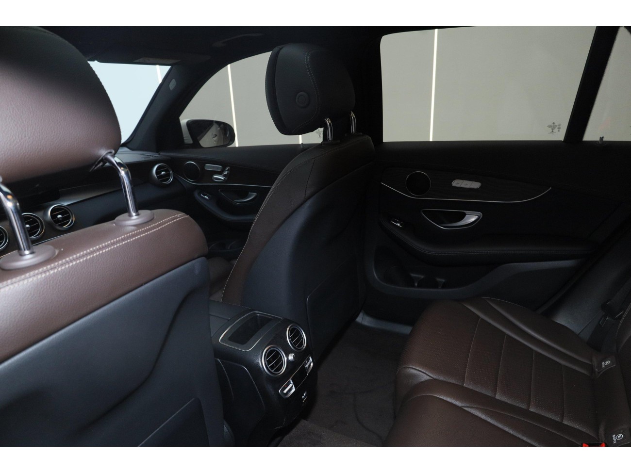 Mercedes-Benz GLC 260 L 2021