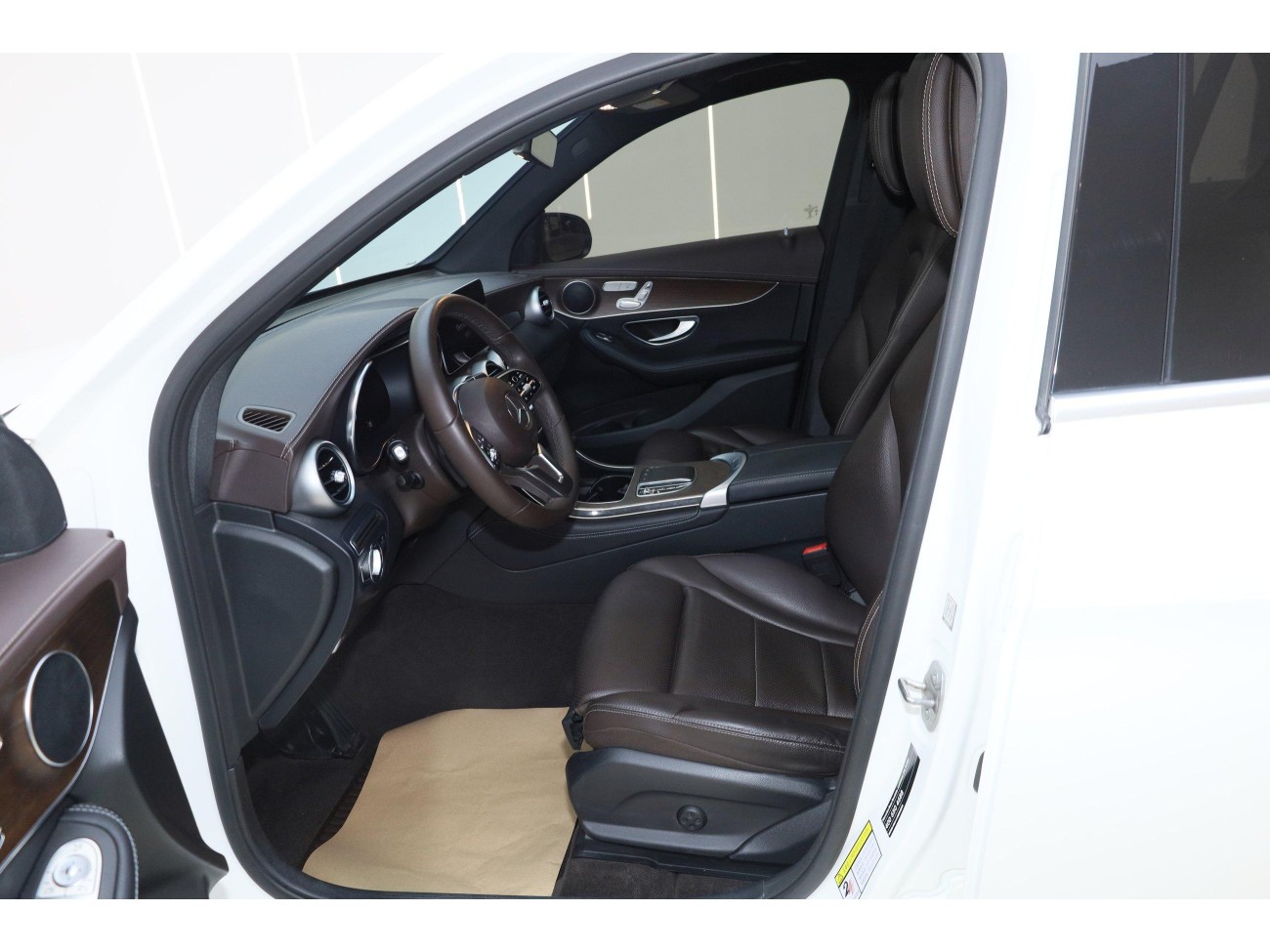 Mercedes-Benz GLC 260 L 2021