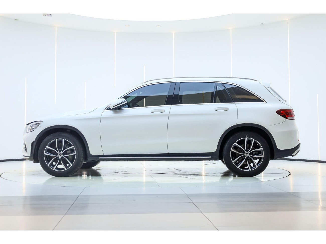 Mercedes-Benz GLC 260 L 2021