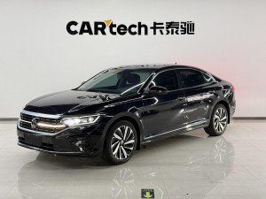 Volkswagen Passat 2023