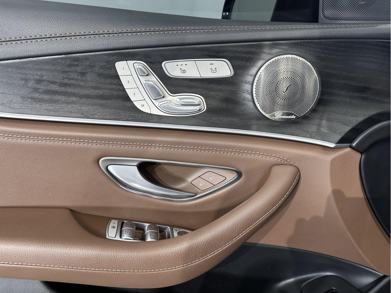 Mercedes-Benz E 300 L 2023