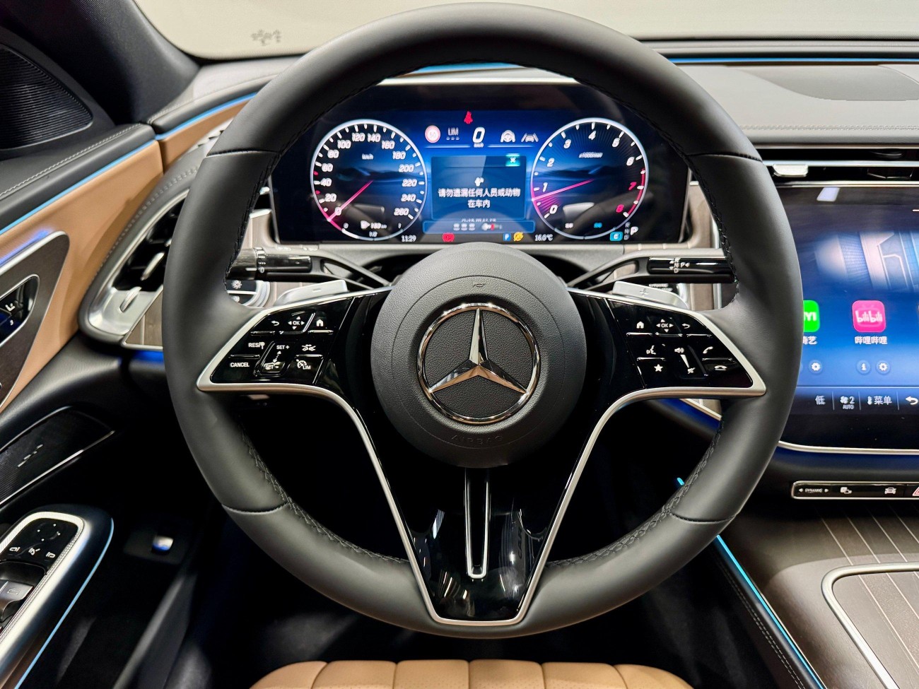 Mercedes-Benz E 300 L 2025