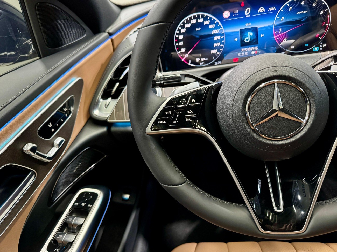Mercedes-Benz E 300 L 2025