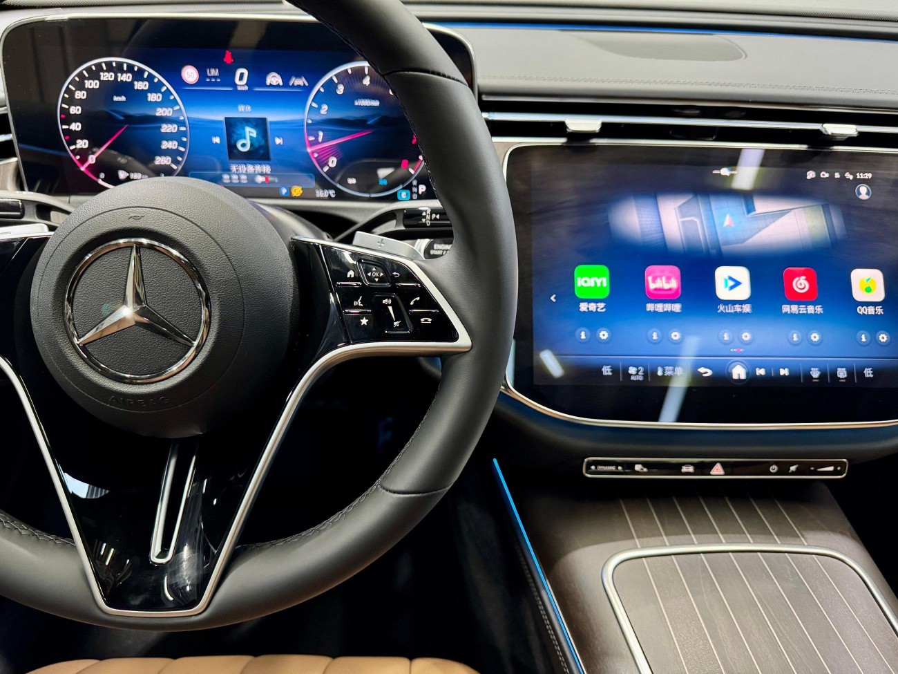 Mercedes-Benz E 300 L 2025