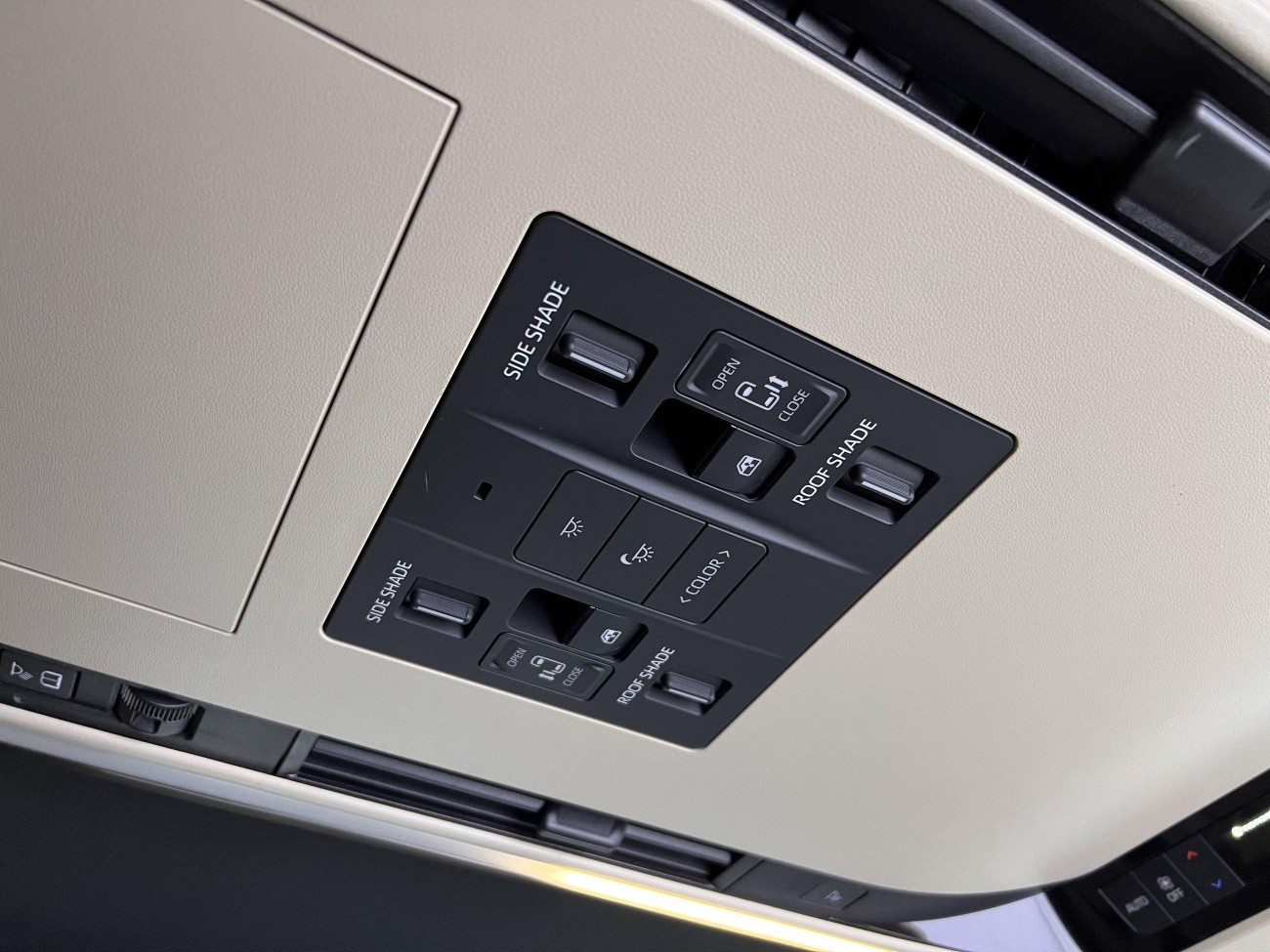 Toyota Vellfire 2024