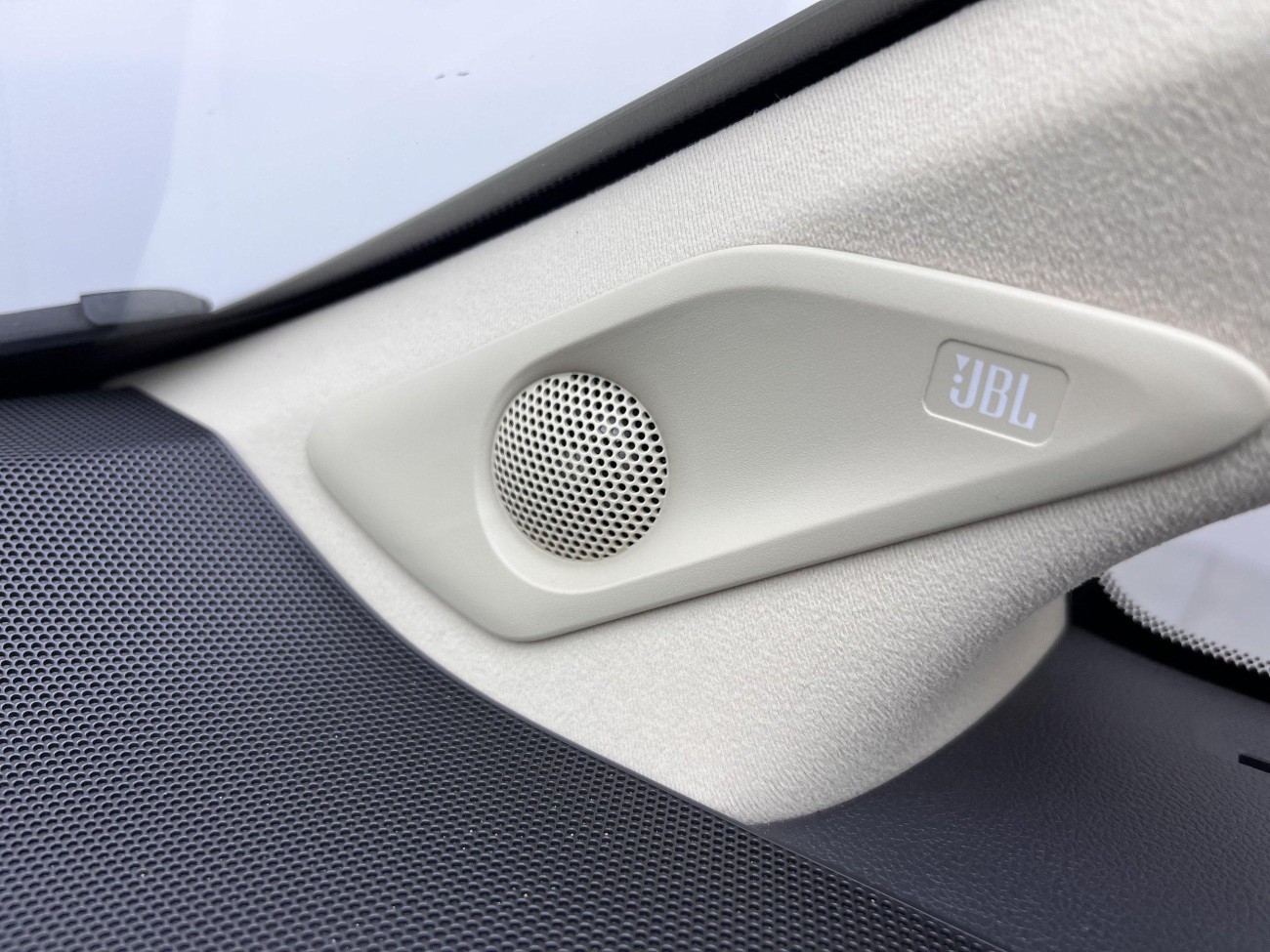 Toyota Vellfire 2024