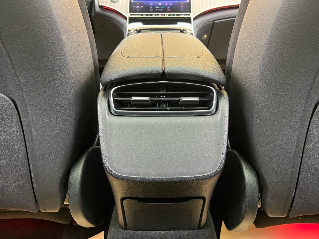 Mercedes-Benz EQE 2024