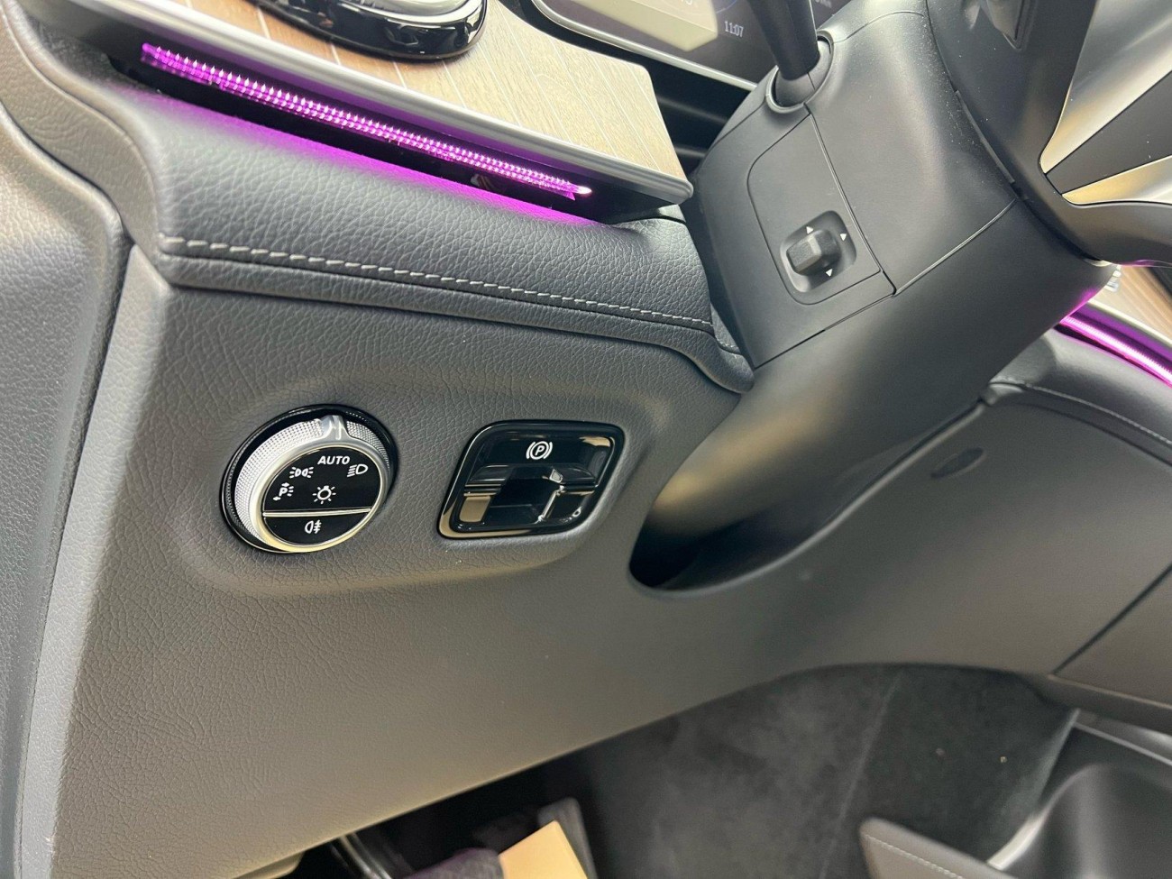 Mercedes-Benz EQE 2024