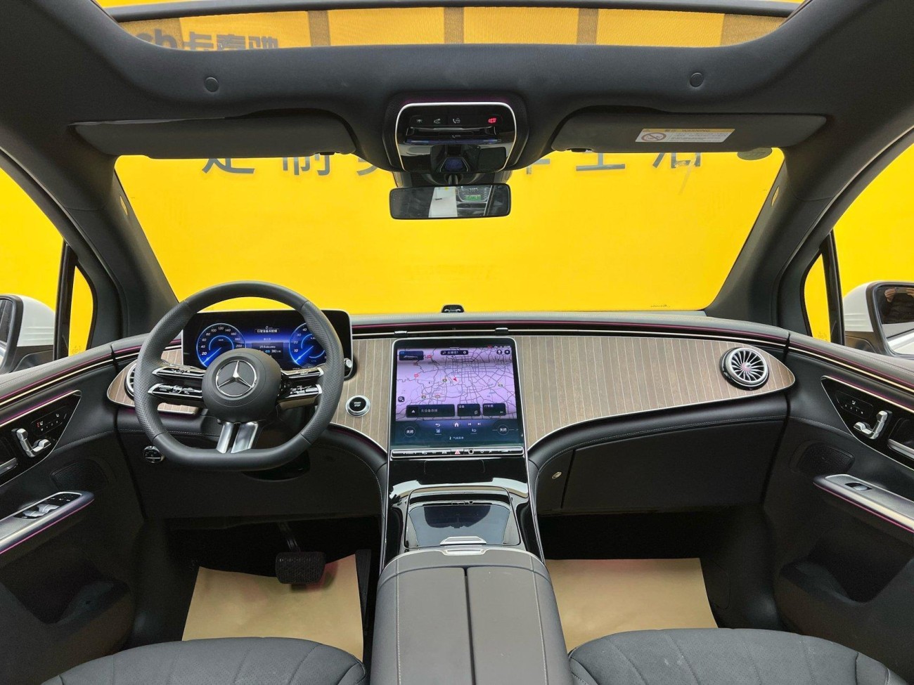 Mercedes-Benz EQE 2024