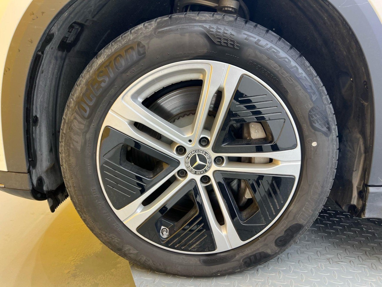 Mercedes-Benz EQE 2024