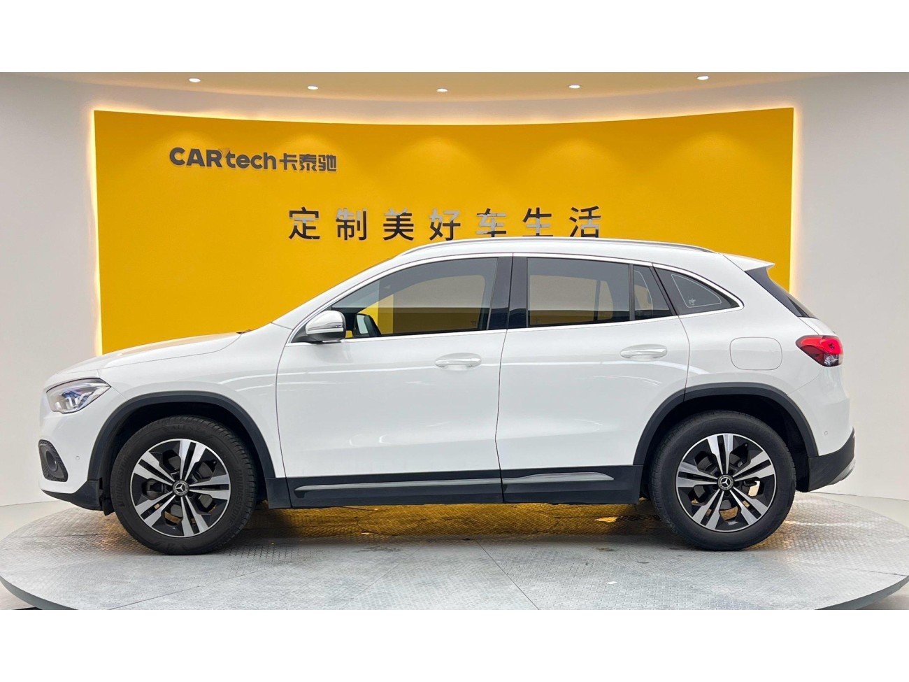 Mercedes-Benz GLA 200 2022