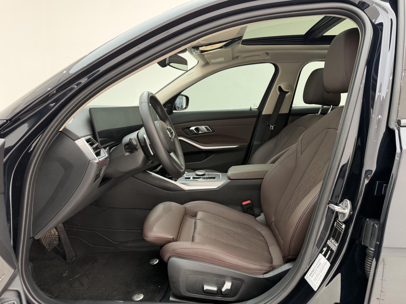 BMW 325Li 2023