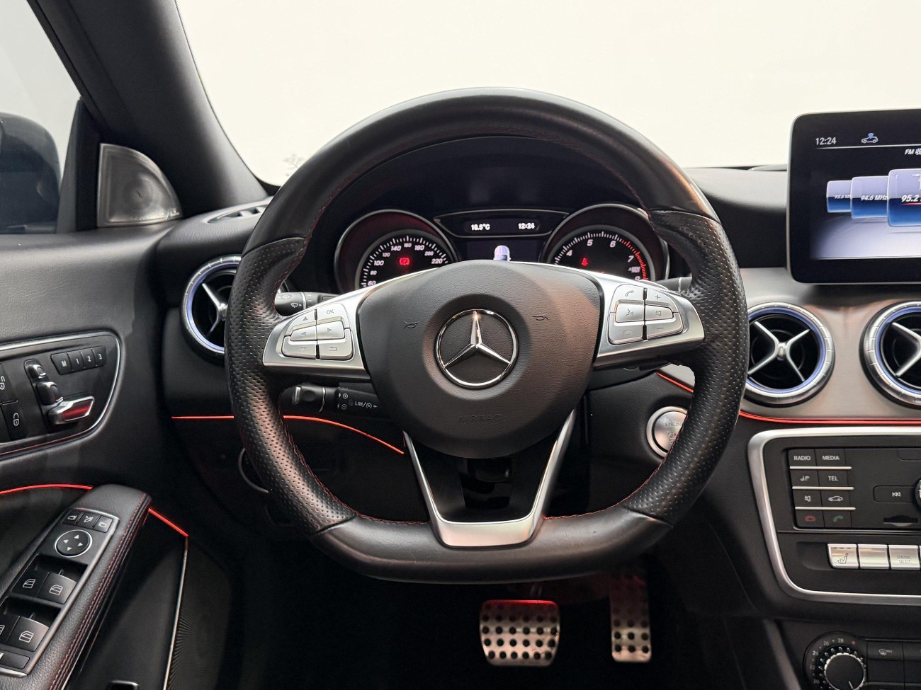 Mercedes-Benz CLA 220 4MATIC 2018