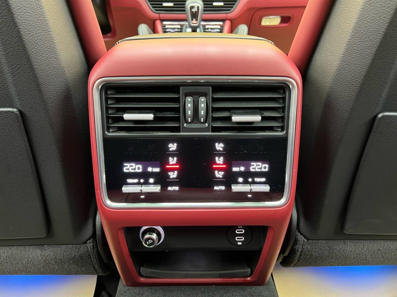 Porsche Cayenne 2022