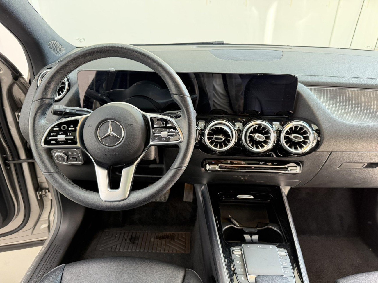 Mercedes-Benz GLA 200 2021