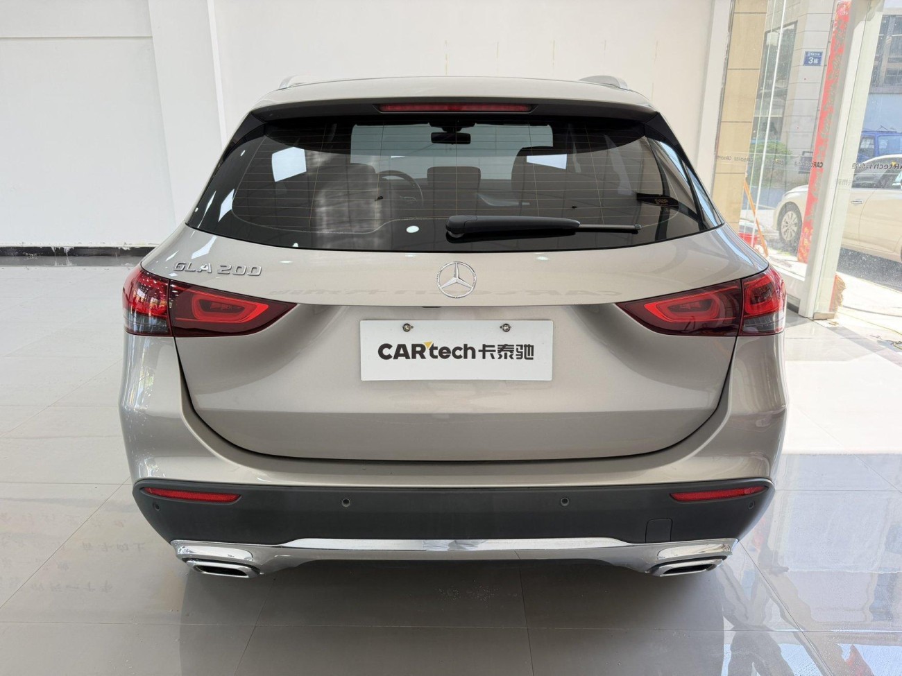 Mercedes-Benz GLA 200 2021