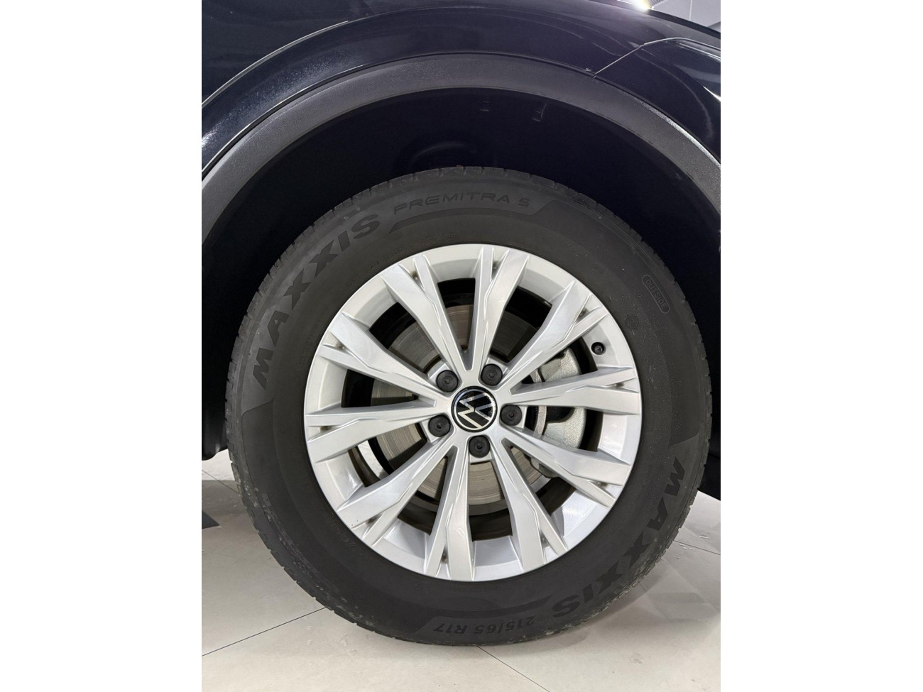 Volkswagen Tiguan L 2024