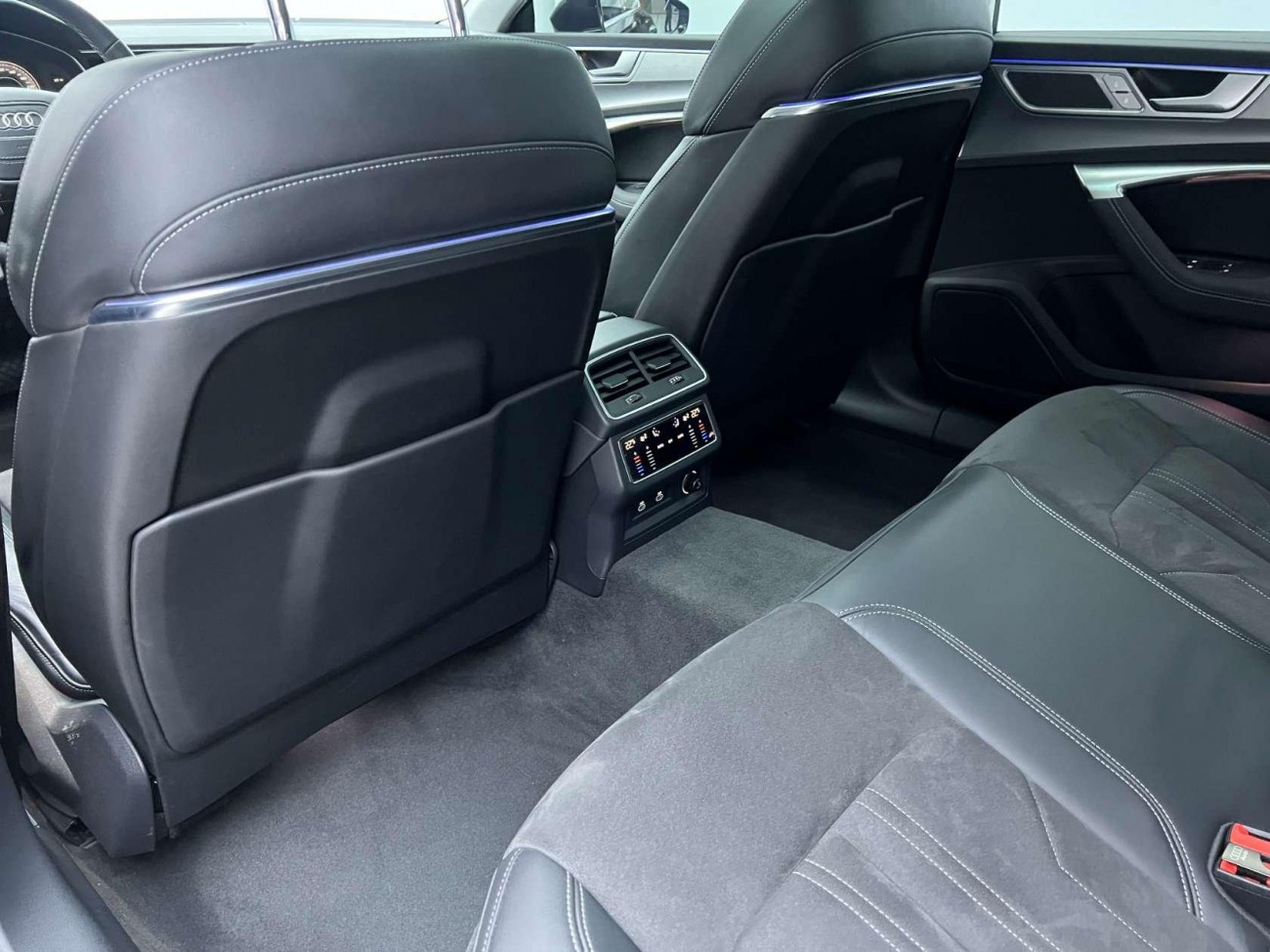 Audi A7L 45 TFSI 2024