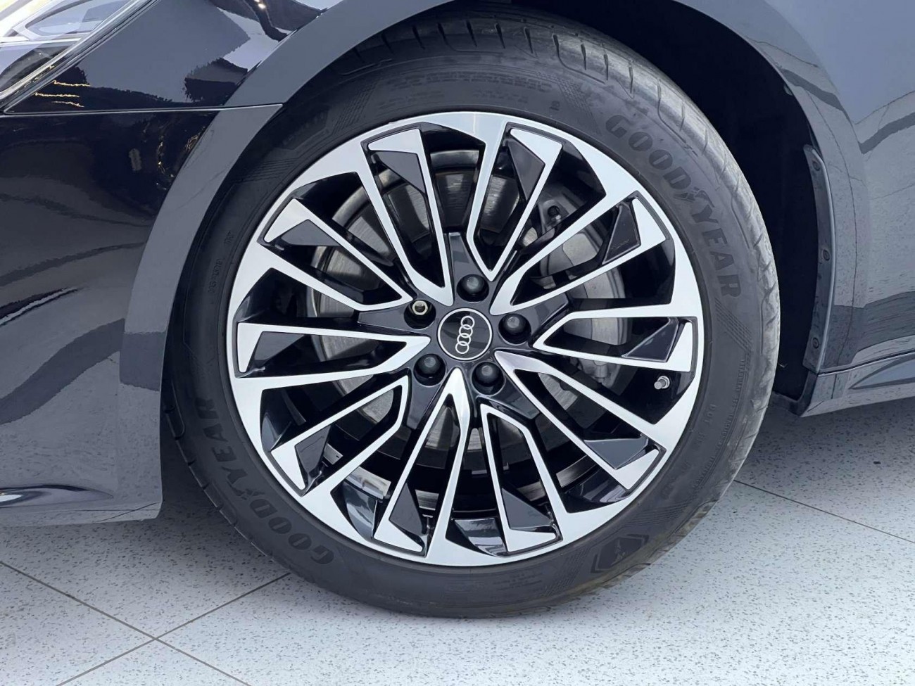 Audi A7L 45 TFSI 2024