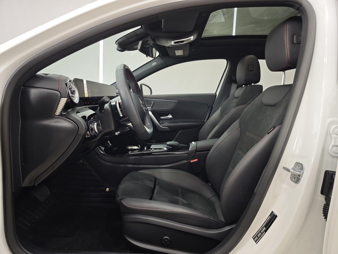 Mercedes-Benz A 200 L 2024