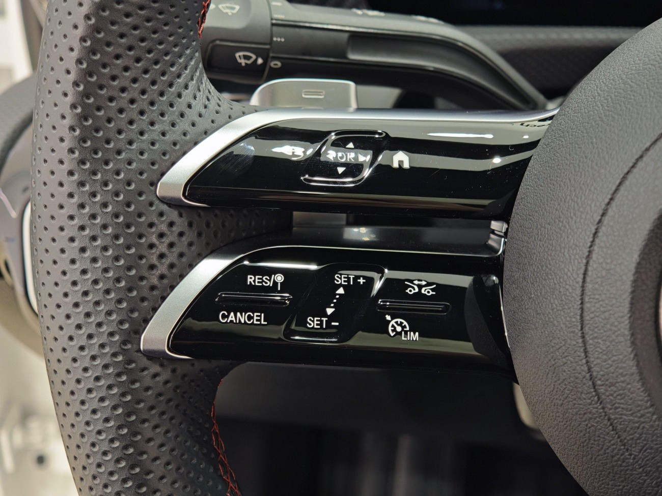 Mercedes-Benz A 200 L 2024