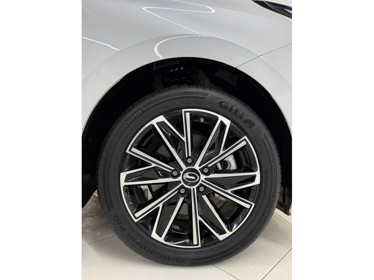 Trumpchi E8 2024