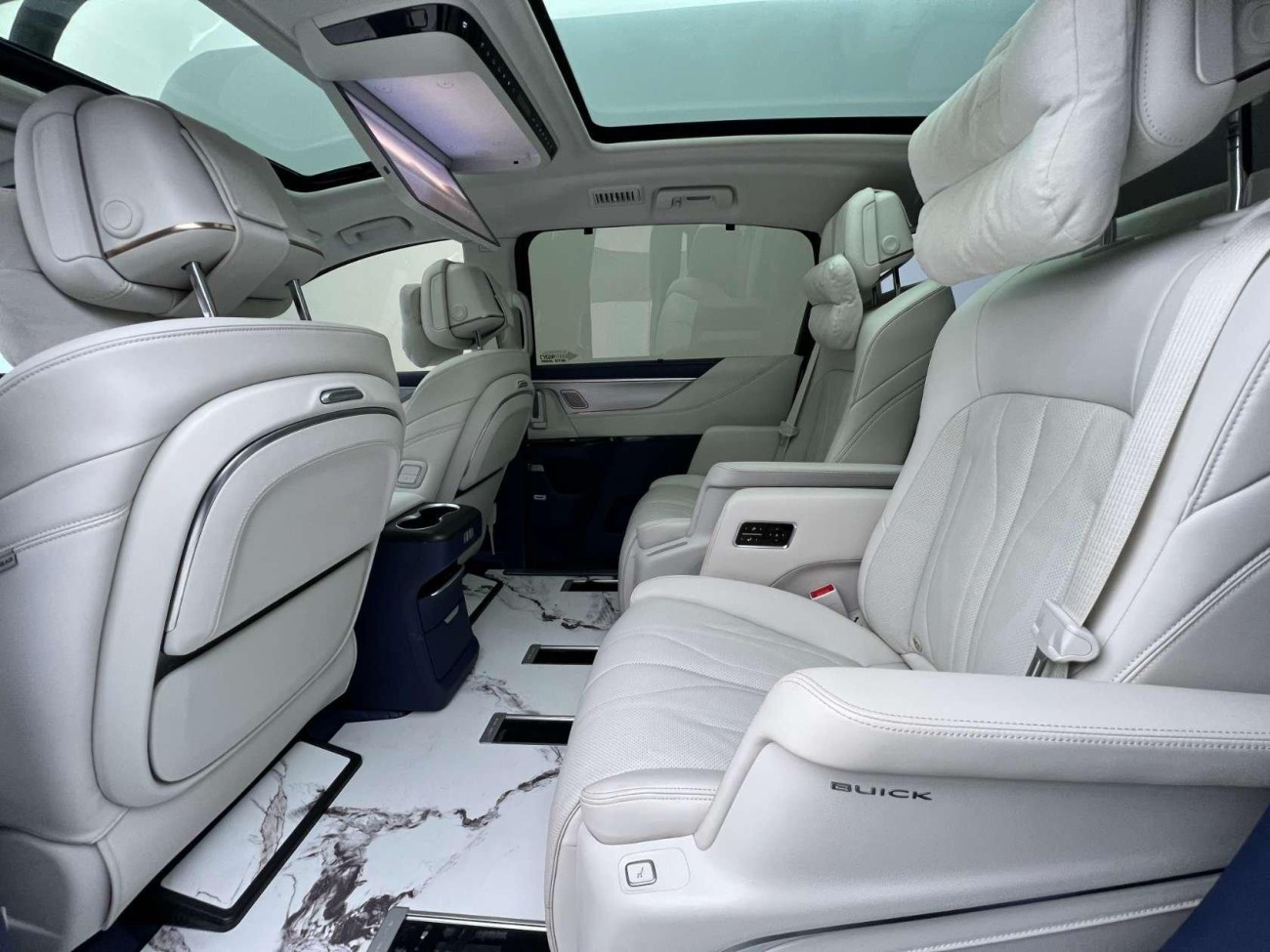 Buick GL8 2024