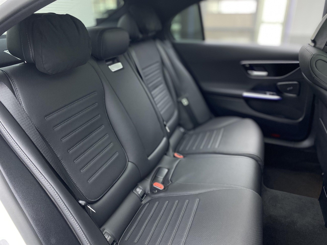 Mercedes-Benz C 260 L 2025