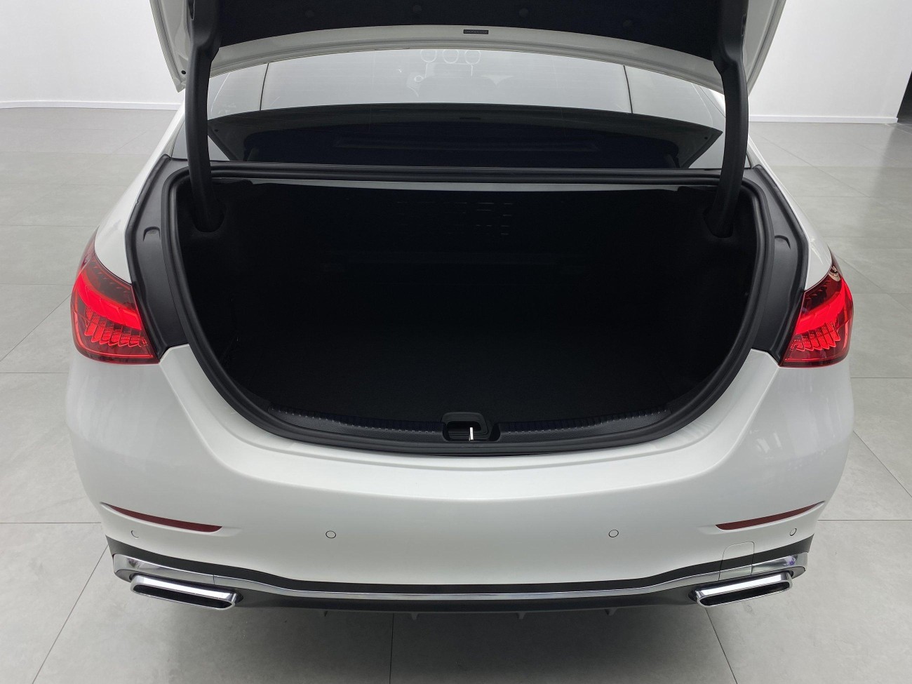 Mercedes-Benz C 260 L 2025
