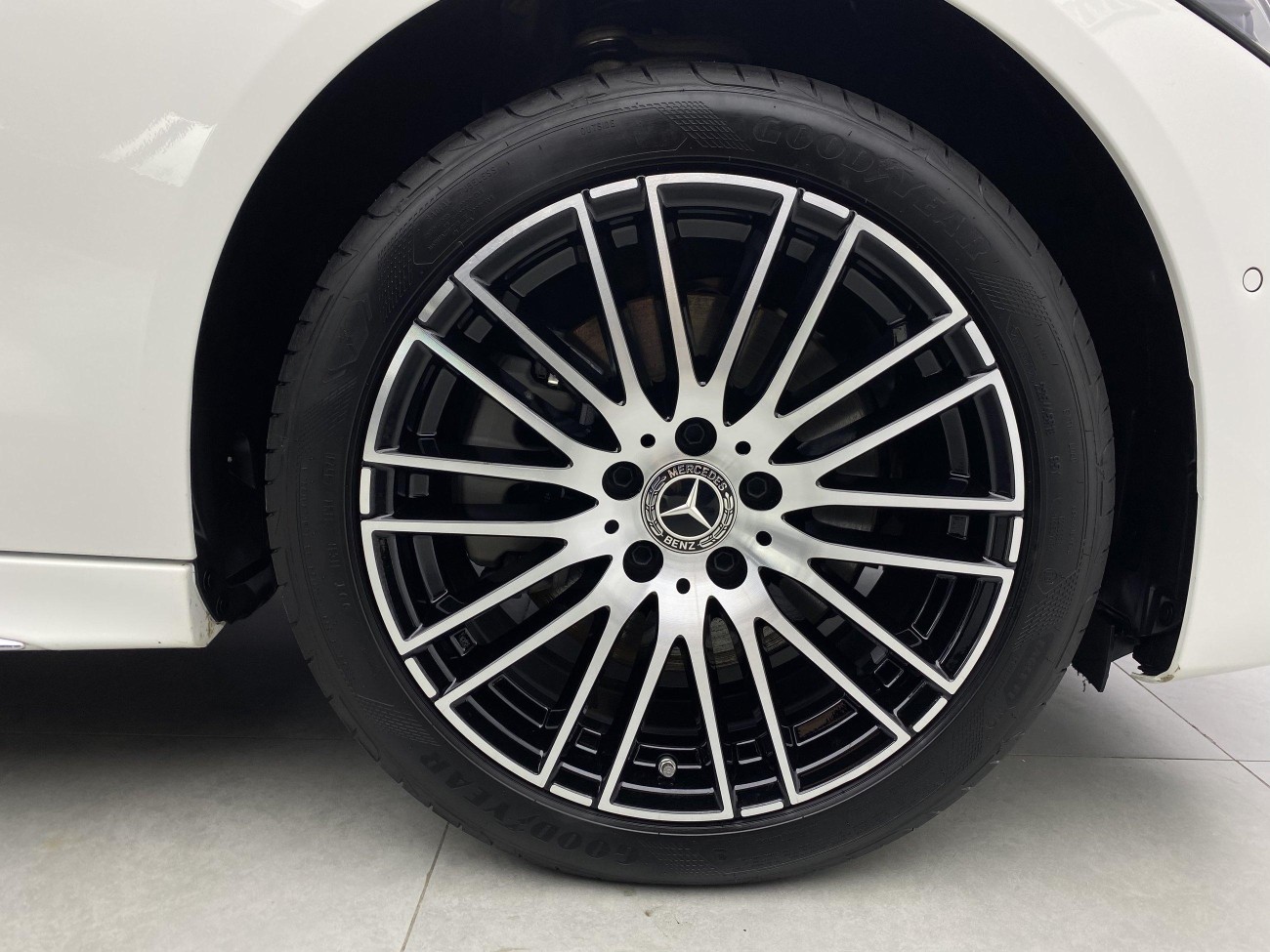 Mercedes-Benz C 260 L 2025