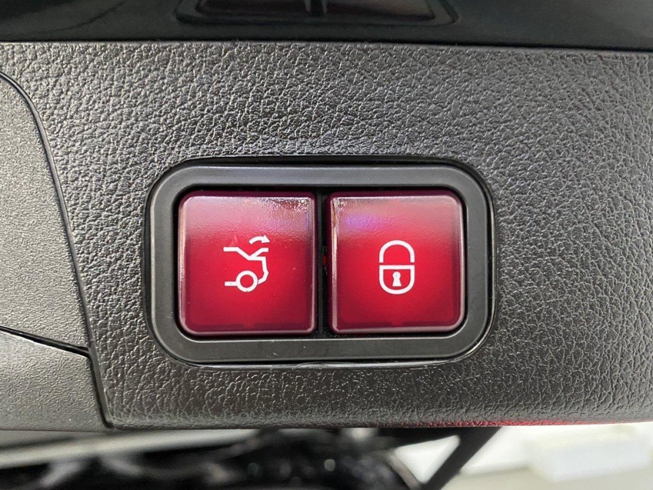 Mercedes-Benz GLB 2023