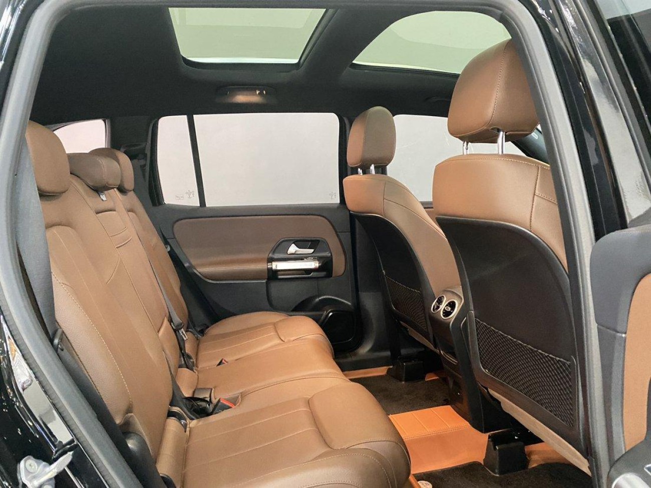 Mercedes-Benz GLB 2023