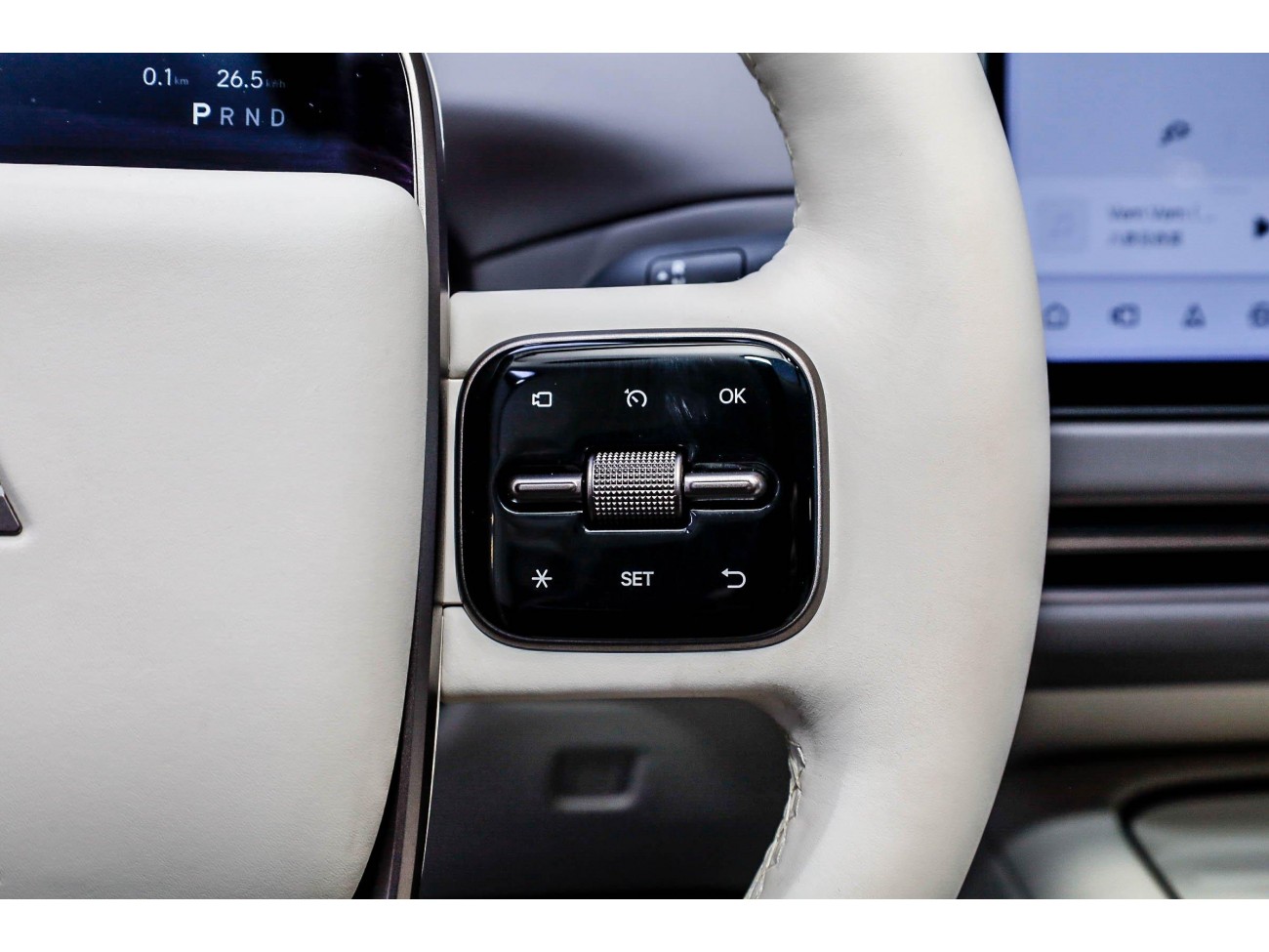 Li Auto i8 2025