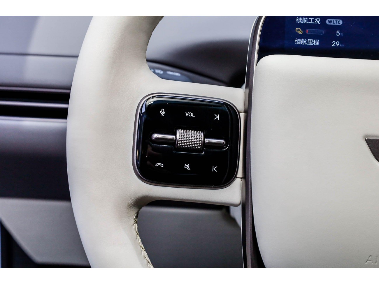 Li Auto i8 2025