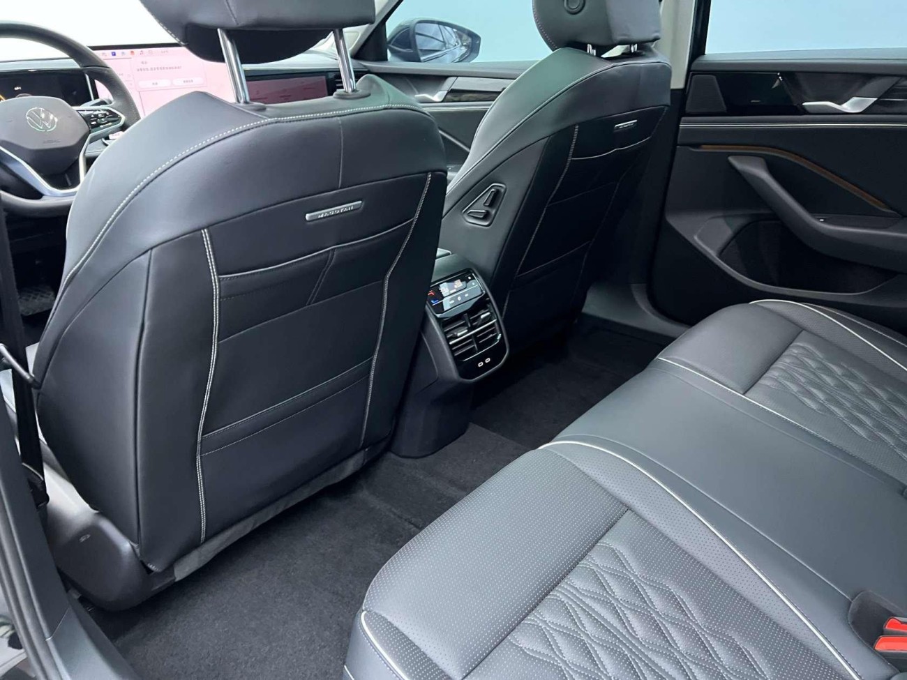 Volkswagen Magotan 2024