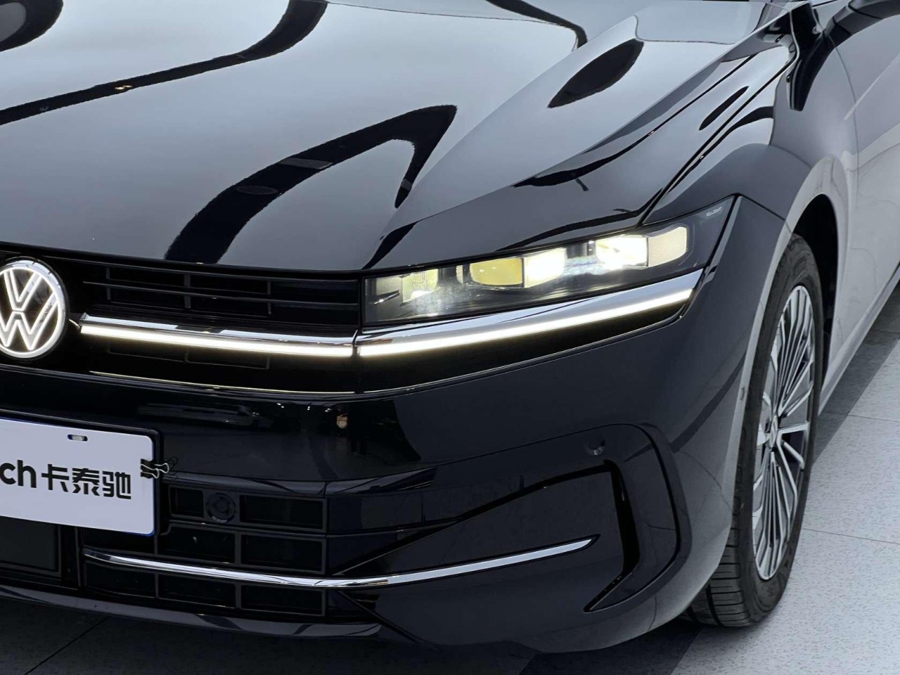 Volkswagen Magotan 2024