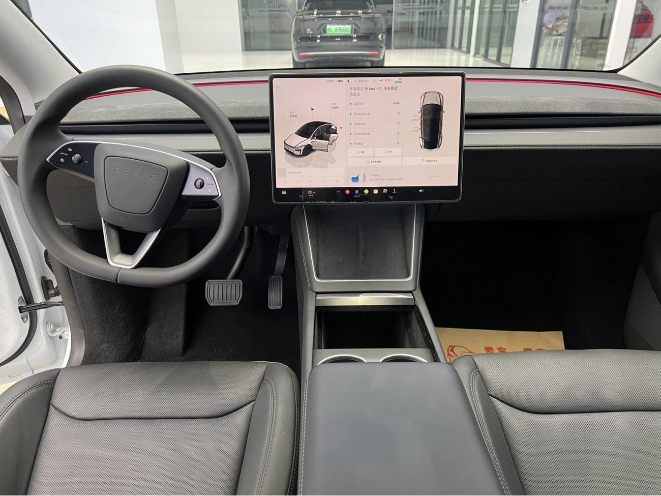 Tesla Model Y 2025