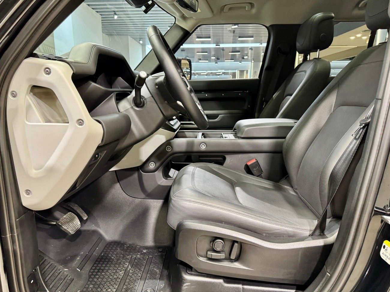 Land Rover Defender 2022